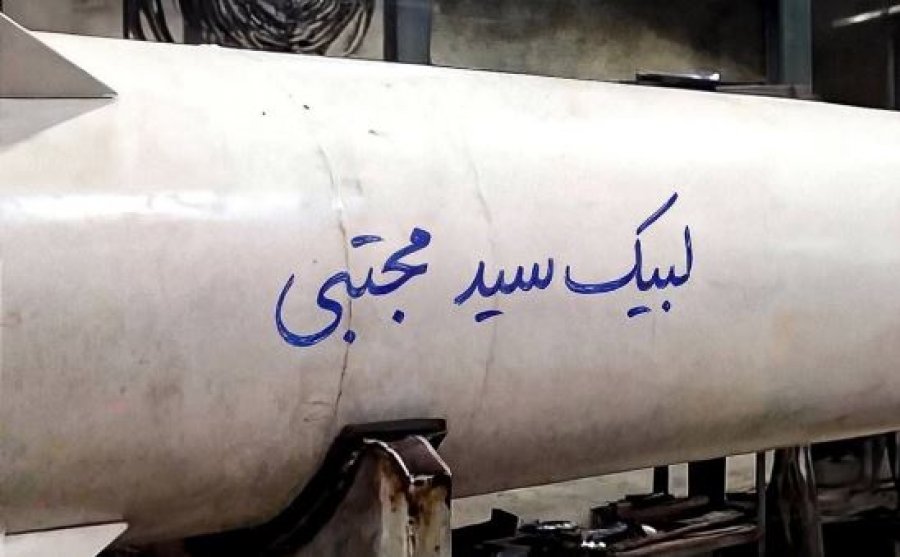 'Në shërbimin tënd Mojtaba'- Irani lëshon valën e parë të raketave nën drejtimin e udhëheqësit të ri suprem