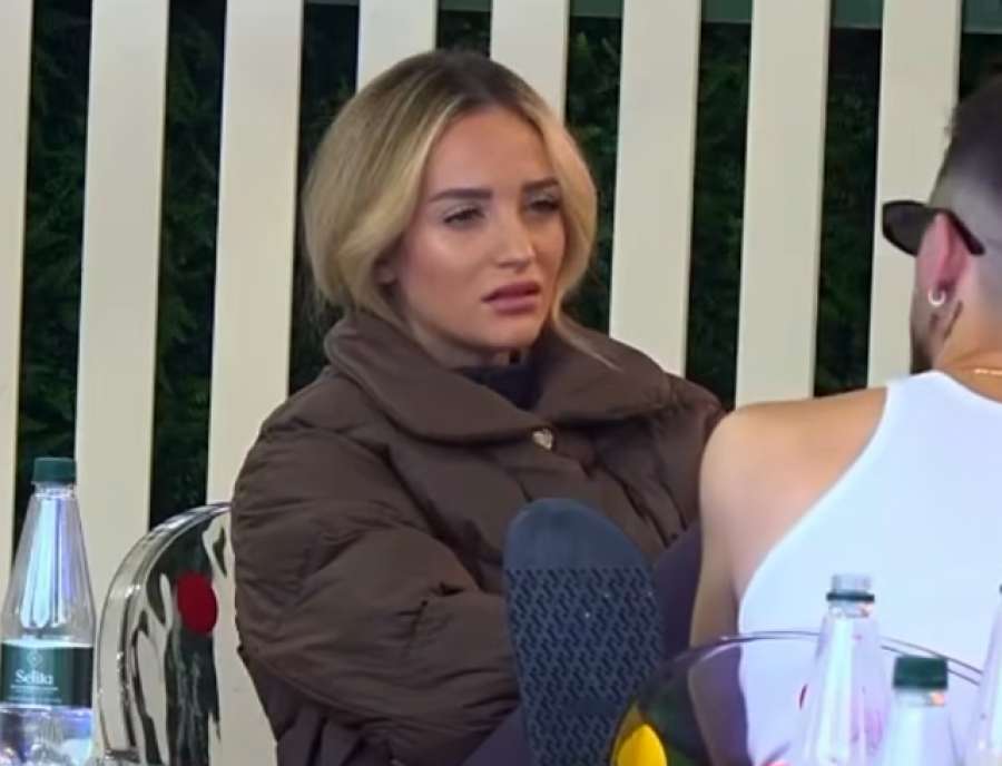 Miri pretendon se Selin e ka prekur në pjesët int*me? Reagon Gimbo