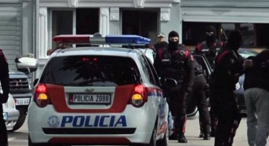 EMRI/ Italia e kishte dënuar me rreth 9 vite burgim, 32-vjeçari arrestohet në Tiranë