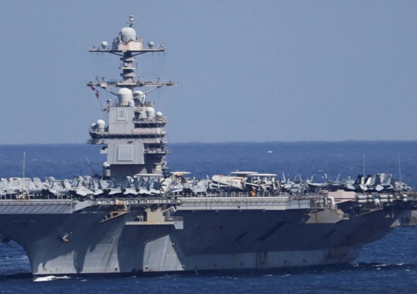 Aeroplanmbajtësja amerikane përfshihet nga flakët, autoritetet e SHBA: Dy të plagosur, incidenti nuk lidhet me luftën