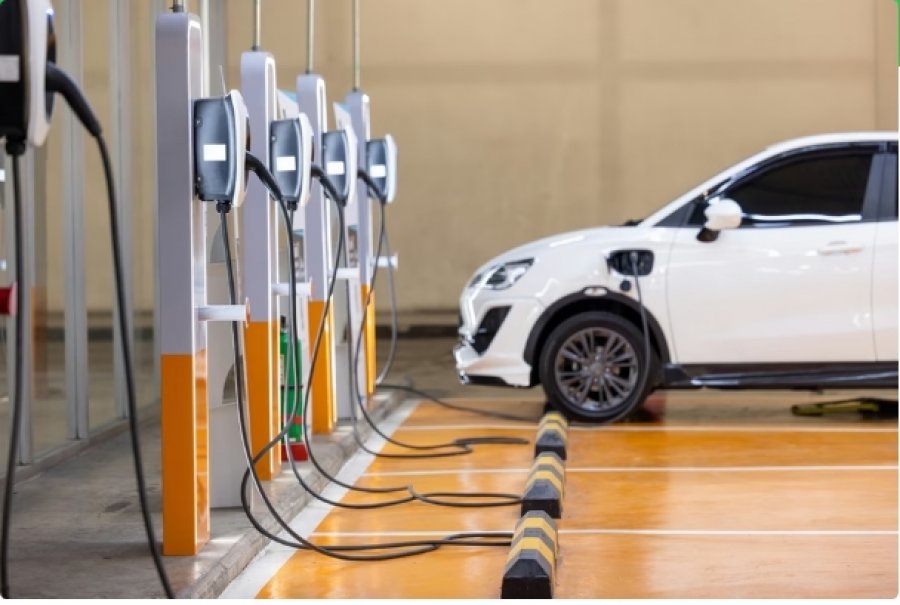 Administrata Trump padit Kaliforninë për rregulloret e automjeteve elektrike