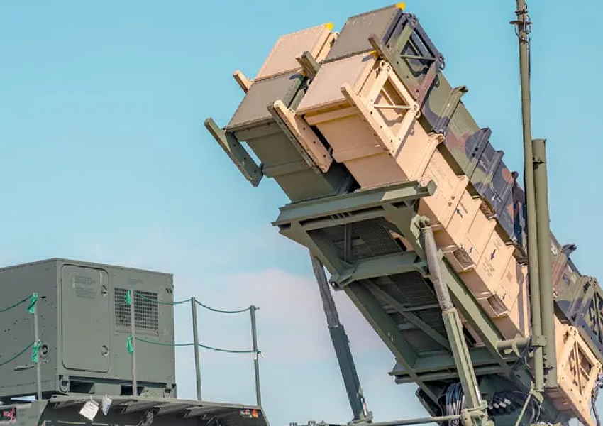 Raketa të shtrenjta kundër dronëve të lirë/ Fox News: Ukraina do ofrojë ndihmë për ushtrinë amerikane