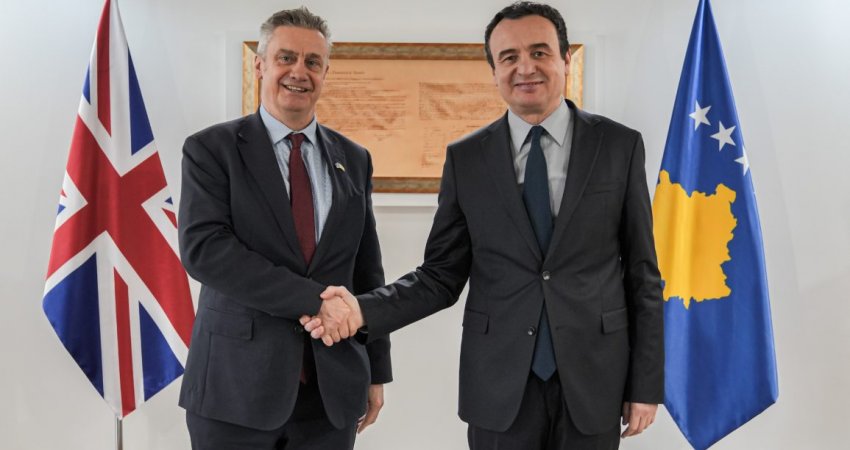 Ambasadori britanik mirëpret marrëveshjen Kosovë–BE për zbatimin e Ligjit për të Huajt