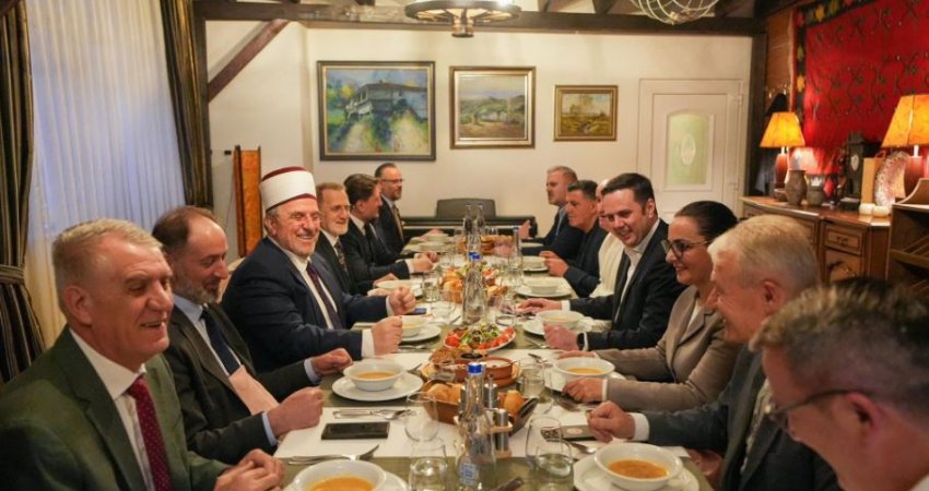 Abdixhiku shtron iftar për Myftiun Tërnava