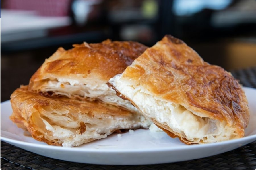 Si të përgatisni byrek në tigan në 15 minuta