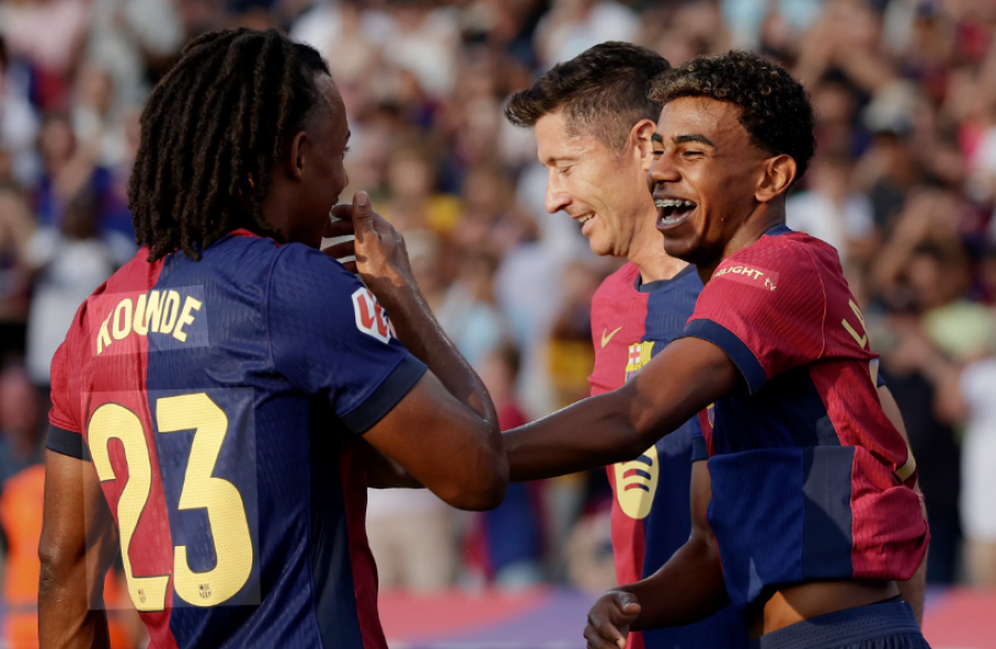 Rreziku i kartonëve te Barcelona në ndeshjen ndaj Newcastle, katër lojtarë në prag pezullimi