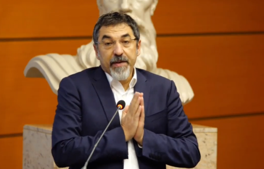 VIDEO/ Bled Çuçi shtron iftar për 100 të ftuar, faturën e paguajnë punonjësit e bashkisë së Vlorës