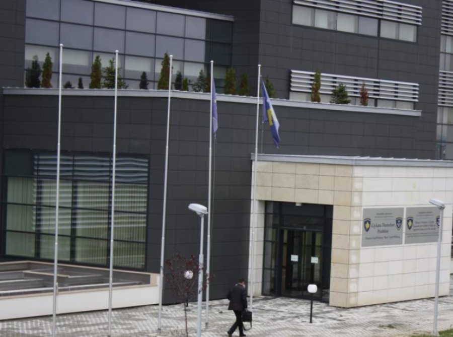 Gjykata në Prishtinë i dënon me burgim dy serbë për krime lufte në Kosovë më 1999