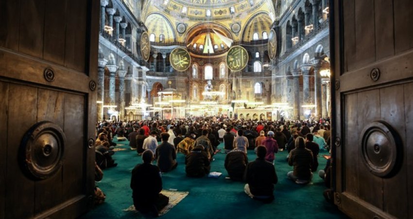 Namazi i Fitër Bajramit falet në 06:18