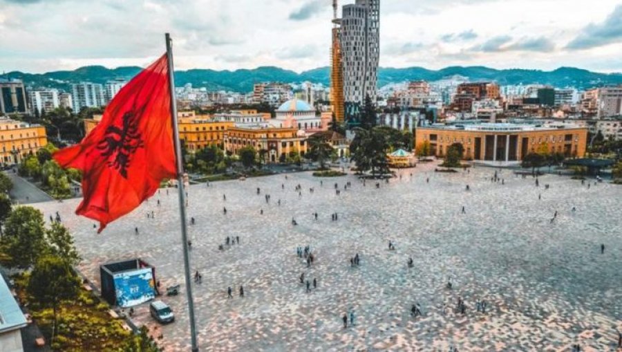 Shqipëria e parafundit në Europë për lumturinë, nga korrupsioni i lartë e mungesa e miqve