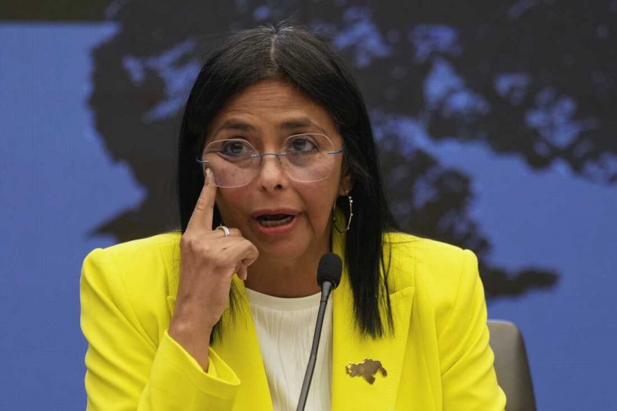 Venezuelë: Presidenti njofton shkarkimin e Ministrit të Mbrojtjes Vladimir Padrino