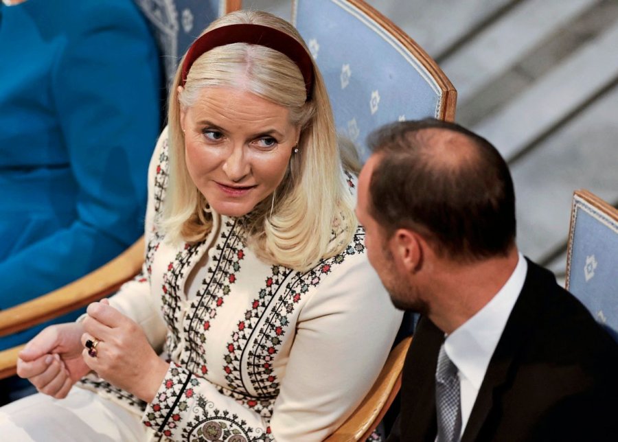 Skandali Epstein/ Mette-Marit thyen heshtjen: Do të doja të mos e kisha takuar kurrë!