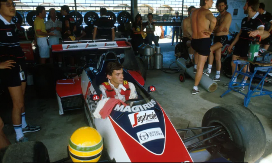 Një nga thesaret e Ayrton Senna-s shitet në ankand për mbi 3 milionë euro