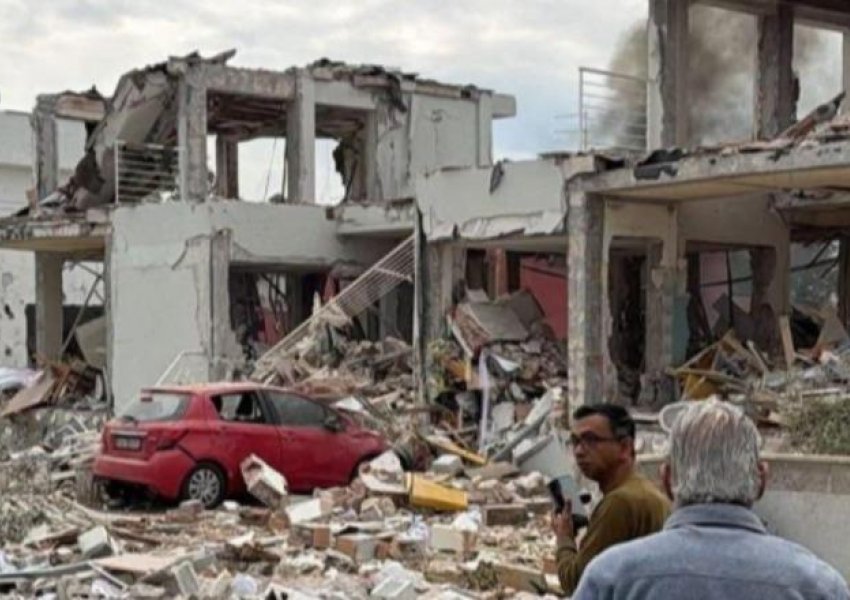Shpërthim i fuqishëm në Romë, shemben dy ndërtesa si pasojë e rrjedhjes së gazit, 2 të plagosur e 2 të tjerë nën rrënoja