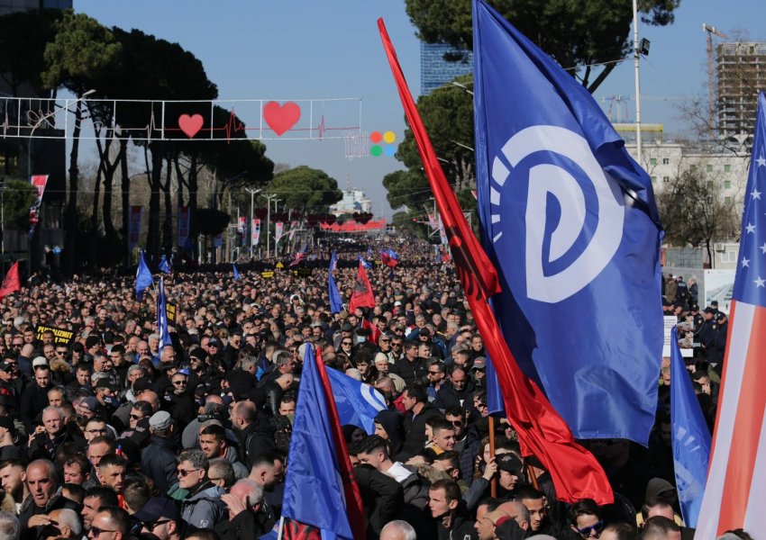 PD thirrje për protestë masive kundër Ramës, 1200 qytetarë pritet të nisen nga Elbasani