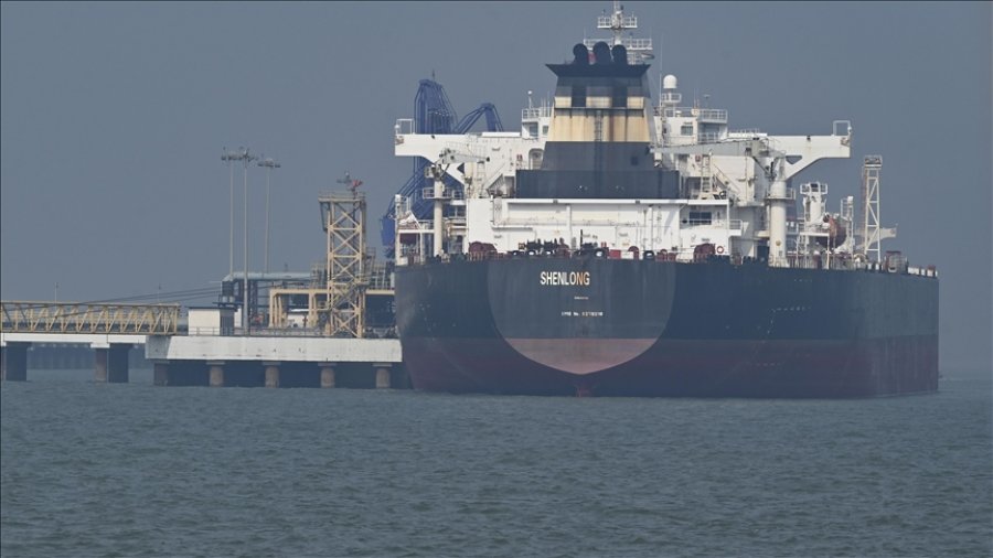 Irani mbledh tarifa prej 2 milionë $ nga disa anije që kalojnë nëpër Hormuz