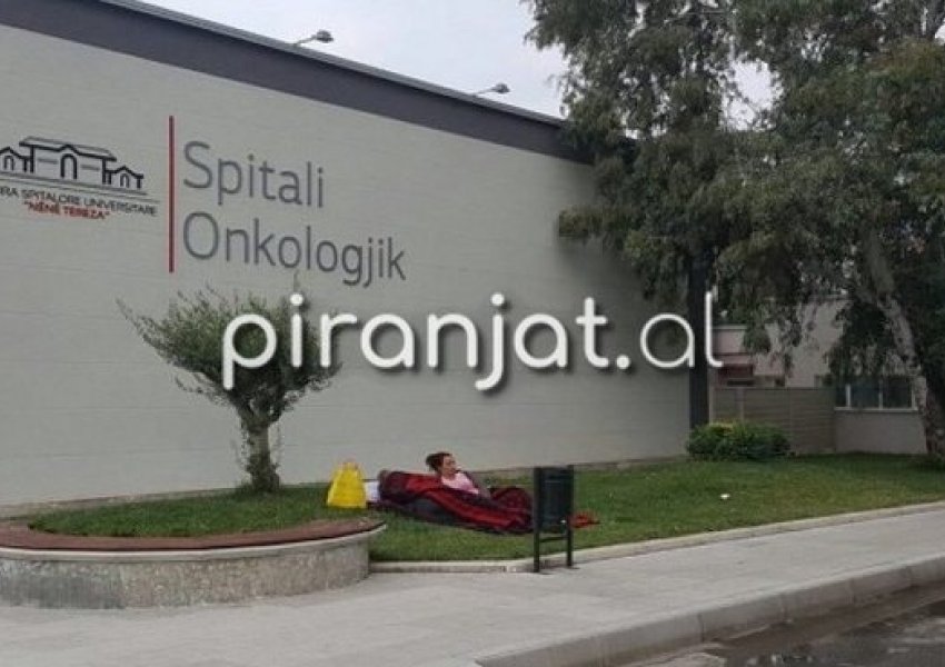 Skandal në Onkologjik/ Gazetari Osman Stafa denoncon: Pacientëve u shtyhet kimioterapia për shkak të pushimeve