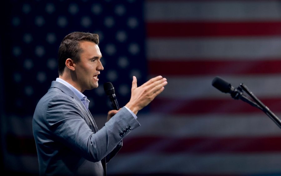 Charlie Kirk më tha të parandaloja luftën me Iranin para se të vdiste, thotë aleati i Trump-it që dha dorëheqjen