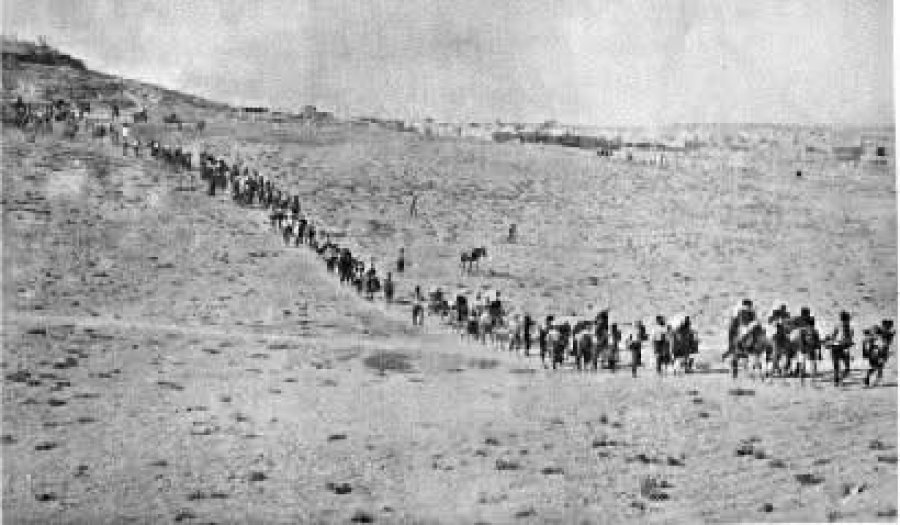 24 mars 1945/ Nga Prizreni nis marshimi i burrave dhe djemve shqiptarë që përfundojnë të masakruar në Tivar