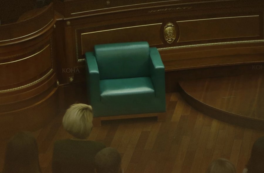 President brenda 34 ditësh ose zgjedhje jo më vonë se 7 qershori! Reagimet politike
