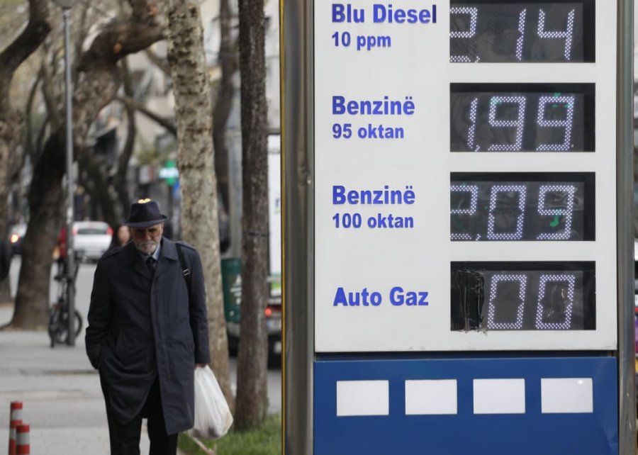 Shqipërisë po i ikin të paktën një milion euro në ditë nga blerja e karburantit jashtë vendit 