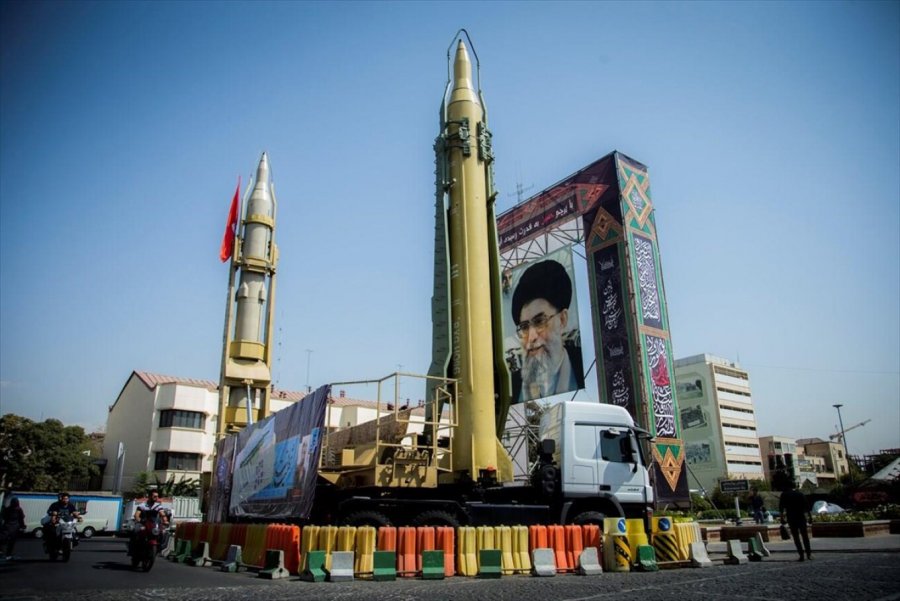 CNN: Vdekja e Khameneit që kishte hequr dorë rihap debatin për armët bërthamore në Iran, forcat radikale mund të përfitojnë  
