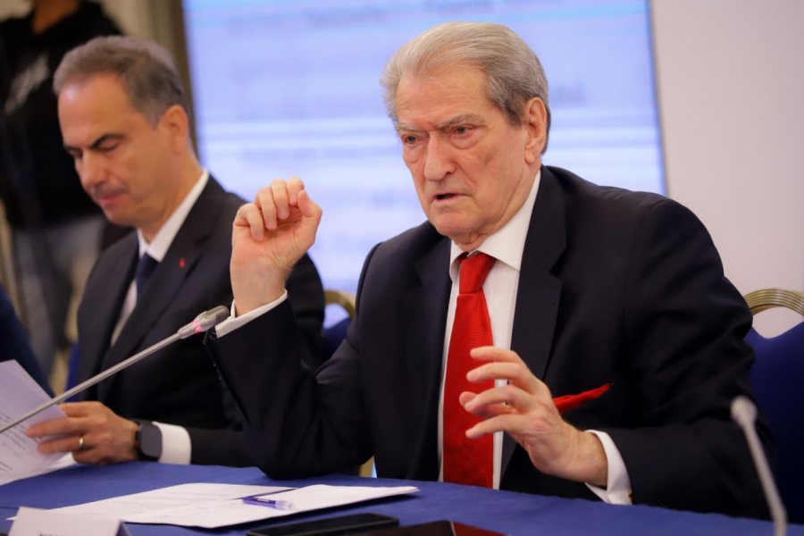 Berisha: Antireforma e Edi Ramës solli spastrimin e vendit, një nga komponentët e platformës së Çubrilloviçit kundër shqiptarëve