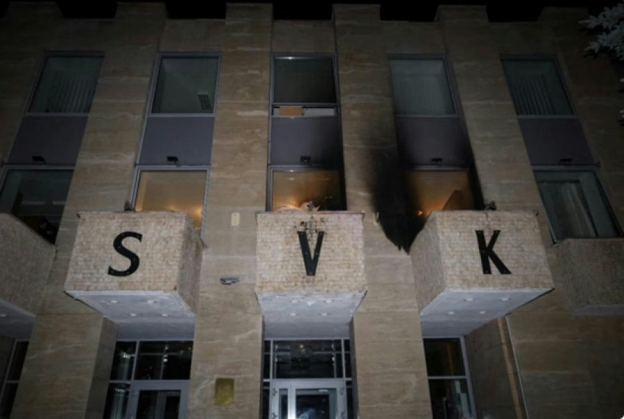 Policia çeke arrestoi një të dyshuar për sulmin në Qendrën Kulturore Ruse në Pragë