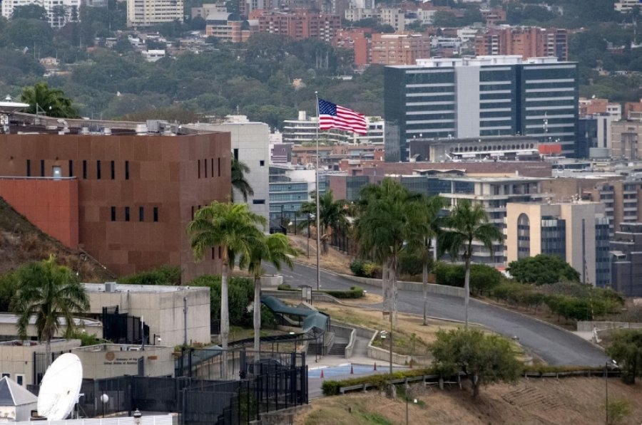 SHBA-të rihapin ambasadën e tyre në Venezuelë
