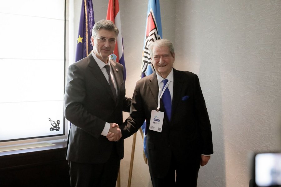 Takimi Berisha–Plenković: Procesi i integrimit të jetë i bazuar në meritë dhe në përmbushjen e standardeve