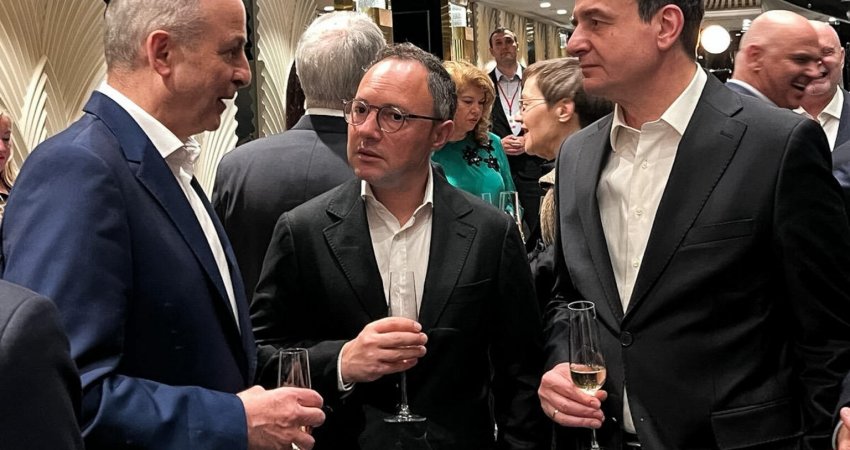 Kurti në darkën zyrtare të Samitit EPC, takohet me liderë evropianë