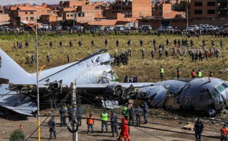 Arrestohen pilotët e avionit që u rrëzua me ngarkesë 60 milionë dollarë, nga aksidenti humbën jetën 22 persona 