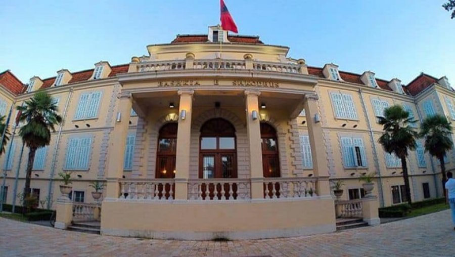 Në prag sezonit turistike, Shkodra ende pa zgjidhje për infrastrukturën dhe menaxhimin e mbetjeve