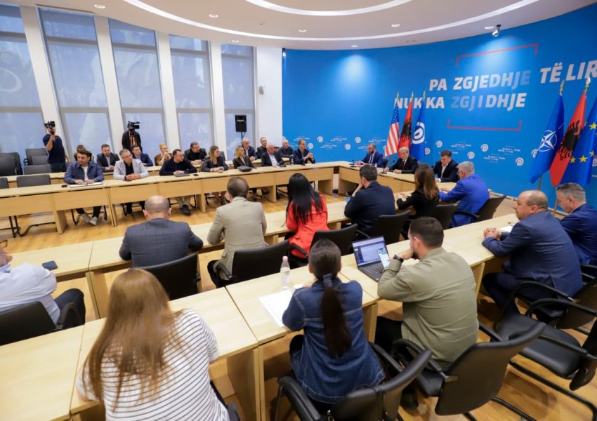 Berisha: Rama i dha vëllaçkos 38 mijë metër katror tokë. Vendimi ‘Frangu’ për kunatin e Lindës