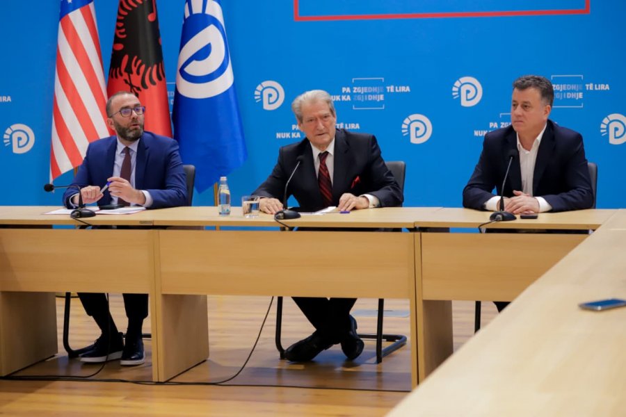 Berisha: Ballkani i Hapur, një nismë jo-europiane e varrosur. Çdo iniciativë integruese duhet të kalojë në Kuvend