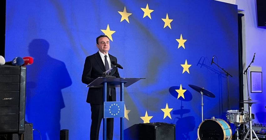 Kurti pas takimit me Kos: Të avancohet dosja e Kosovës për statusin e vendit kandidat, mbështetja për BE tek ne është rreth 90%