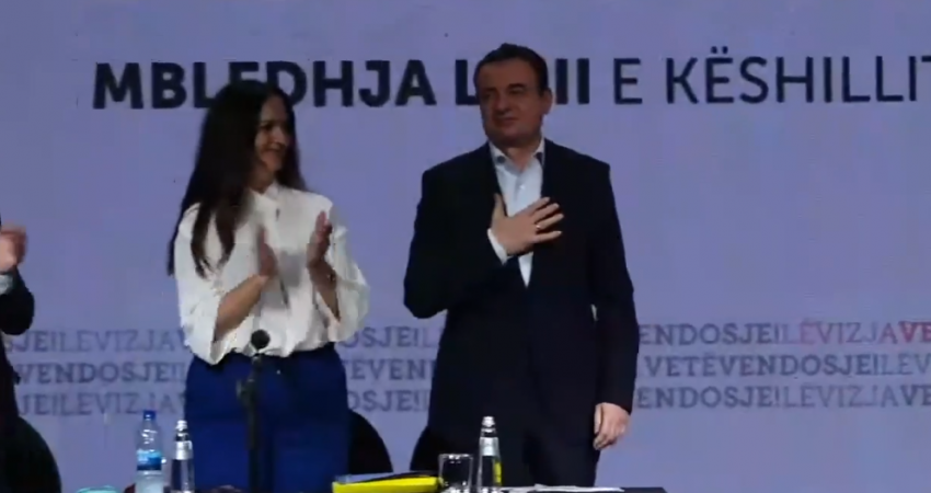 U.D. Presidentja Haxhiu në mbledhjen e Këshillit të përgjithshëm të VV-së, propozon Kurtin për Kryeministër