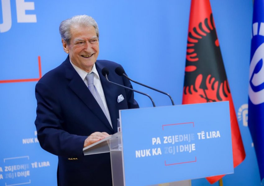  Berisha: Ne jemi të vendosur për protestë paqësore! Përndryshe ajo masë njerëzish nuk përballohet nga asnjë polici