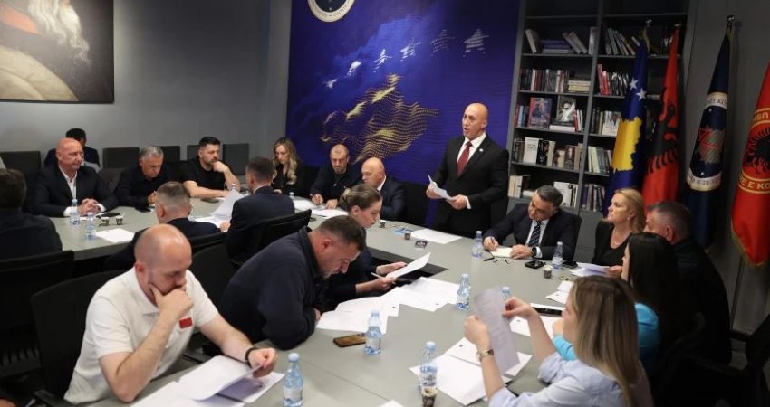 Ardian Gjini bartës i listës së AAK-së për zgjedhjet e 7 qershorit