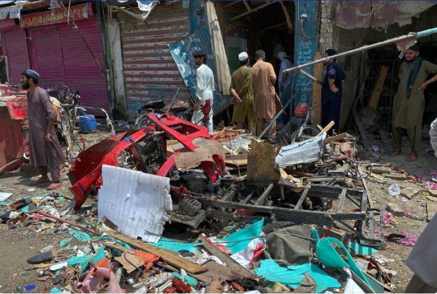 Shtatë persona humbën jetën në një shpërthim në një treg në veriperëndim të Pakistanit