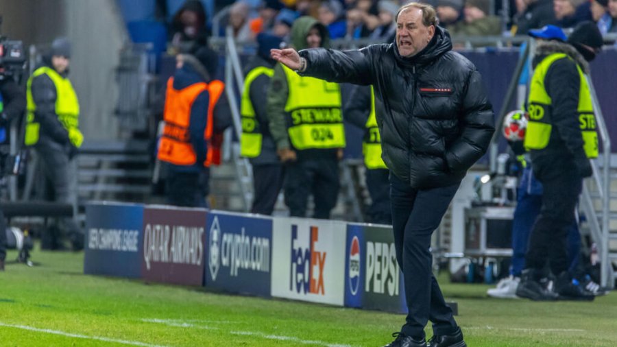 Vladimir Weiss rikthehet te Sllovakia, zëvendëson Francesco Calzona-n
