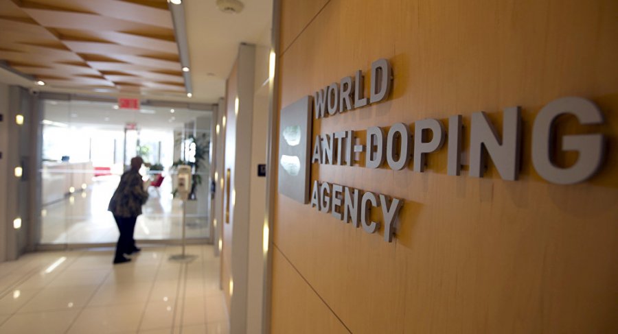 FIFA forcon programin anti-doping me testet në Botëror