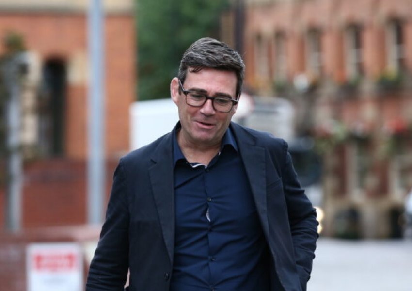 Kush është Andy Burnham? Nga 'ikona' e veriut të Anglisë te sfidanti potencial i Starmer për drejtimin e laburistëve