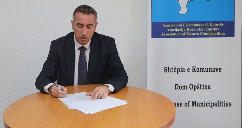 AKK: Komunat drejt protestës, mbi 344 milionë euro humbje