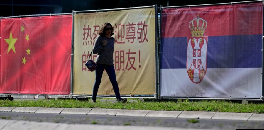 Serbia nën presionin e FBI-së: Si u arratis nga Beogradi shtetasi kinez i kërkuar nga SHBA?