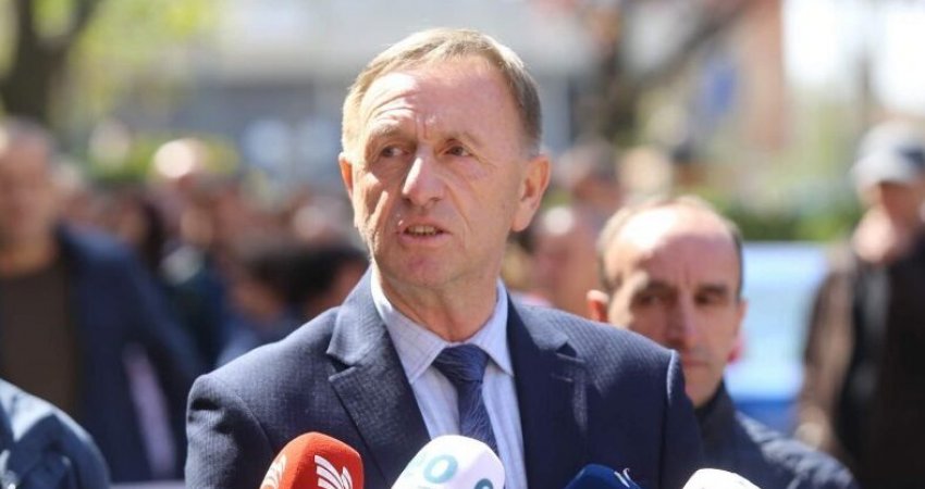 “Nuk morën pagat”, punëtorët teknikë të shkollave në Prishtinë nesër në grevë
