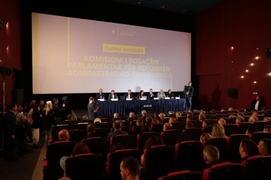 'Shkodrën e keni sakatu! Ja keni hek të gjitha drejtoritë e gjykatën, e keni shkatërru! 8 orë ban një turist...