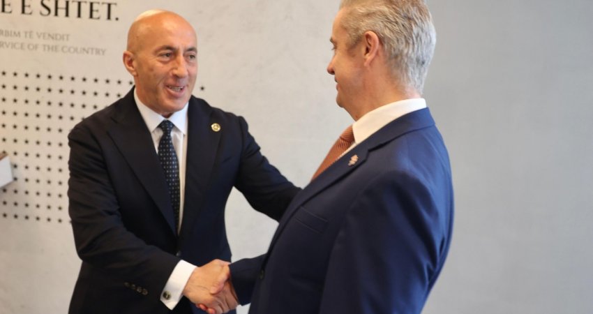 Jonathan Hargreaves takon Ramush Haradinaj, kërkon bashkëpunim politik pas 7 qershorit
