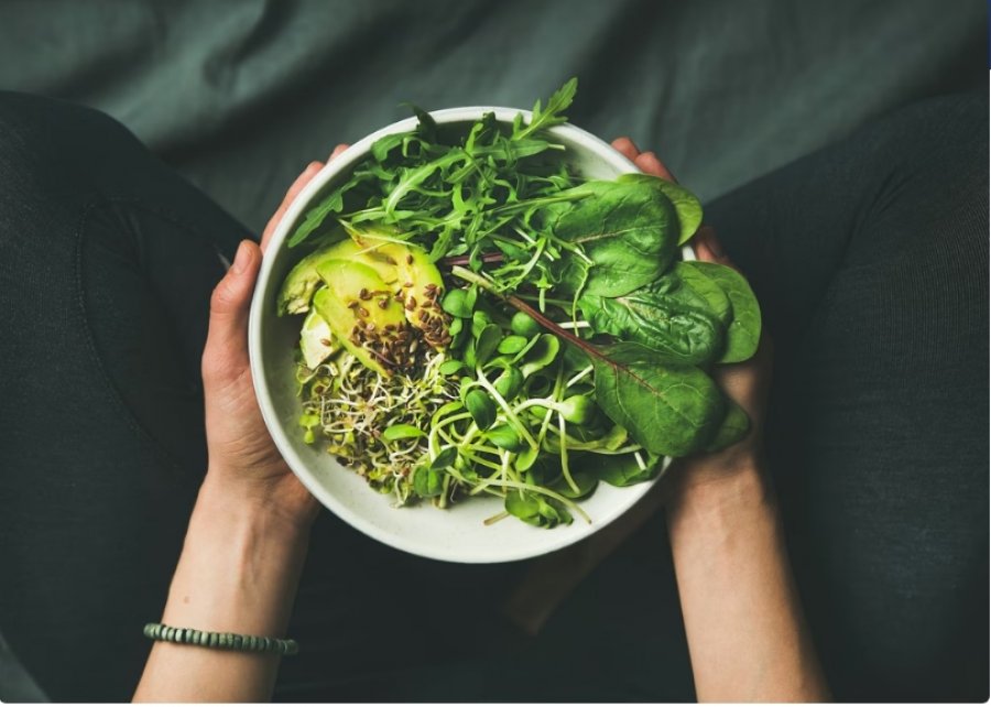 Një dietë vegane nuk është automatikisht e shëndetshme: Ekspertët paralajmërojnë për rreziqet e fshehura