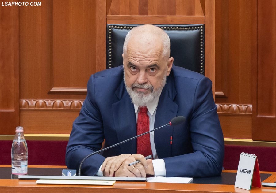 ‘Pushteti në një dorë’: Edi Rama lëshon disa nga agjencitë, por ruan MIA-n